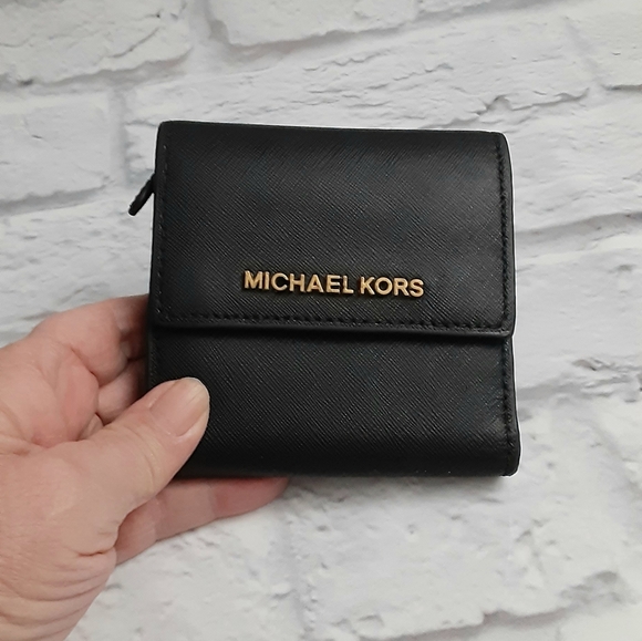 Michael Kors black saffiano leather small wallet - Picture 5 of 15